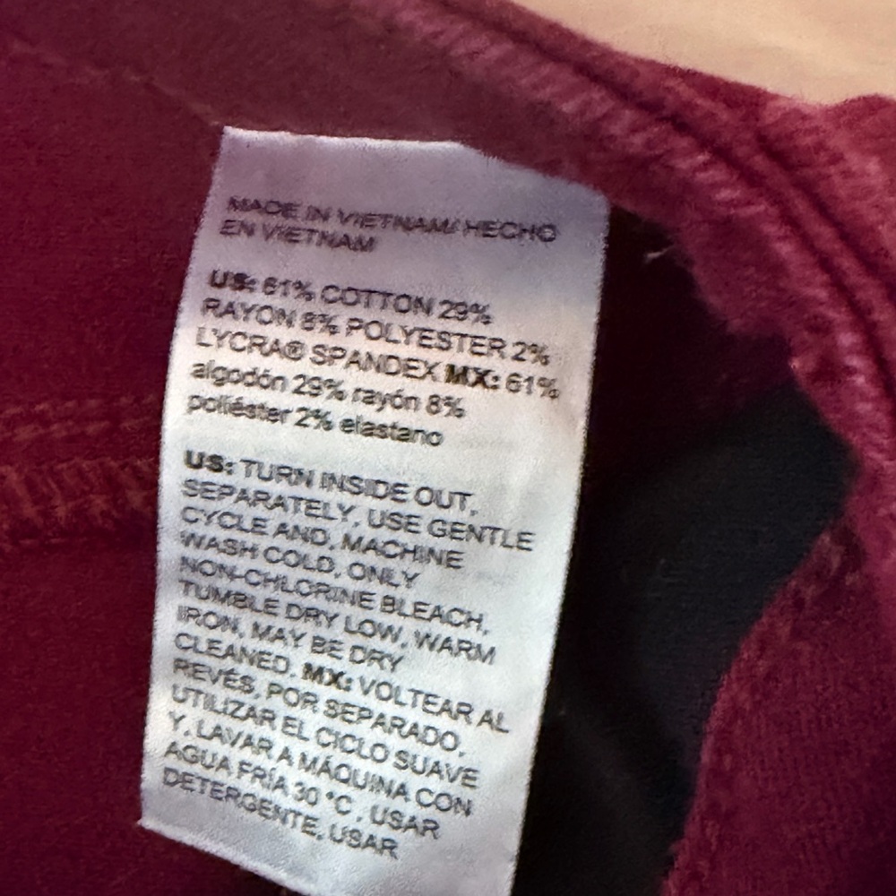 Chico’s Slimming Girlfriend Slim Leg Jeans 4R Burgundy. - Picture 4 of 11